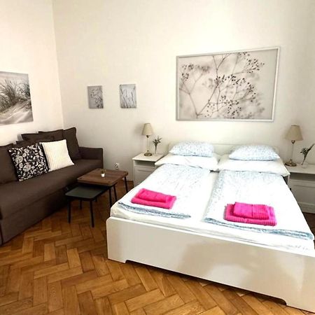Side Street Apartments Prag Dış mekan fotoğraf